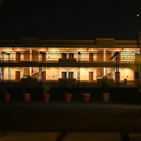 Krishnam Resort Jabalpur Exteriör bild