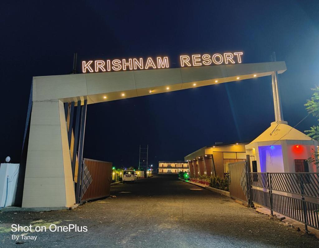 Krishnam Resort Jabalpur Exteriör bild