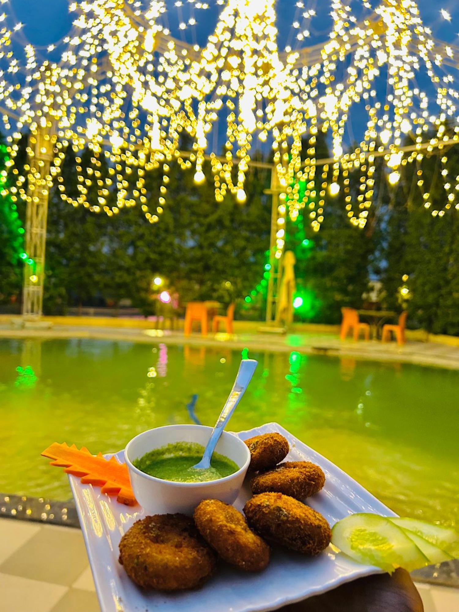 Krishnam Resort Jabalpur Exteriör bild